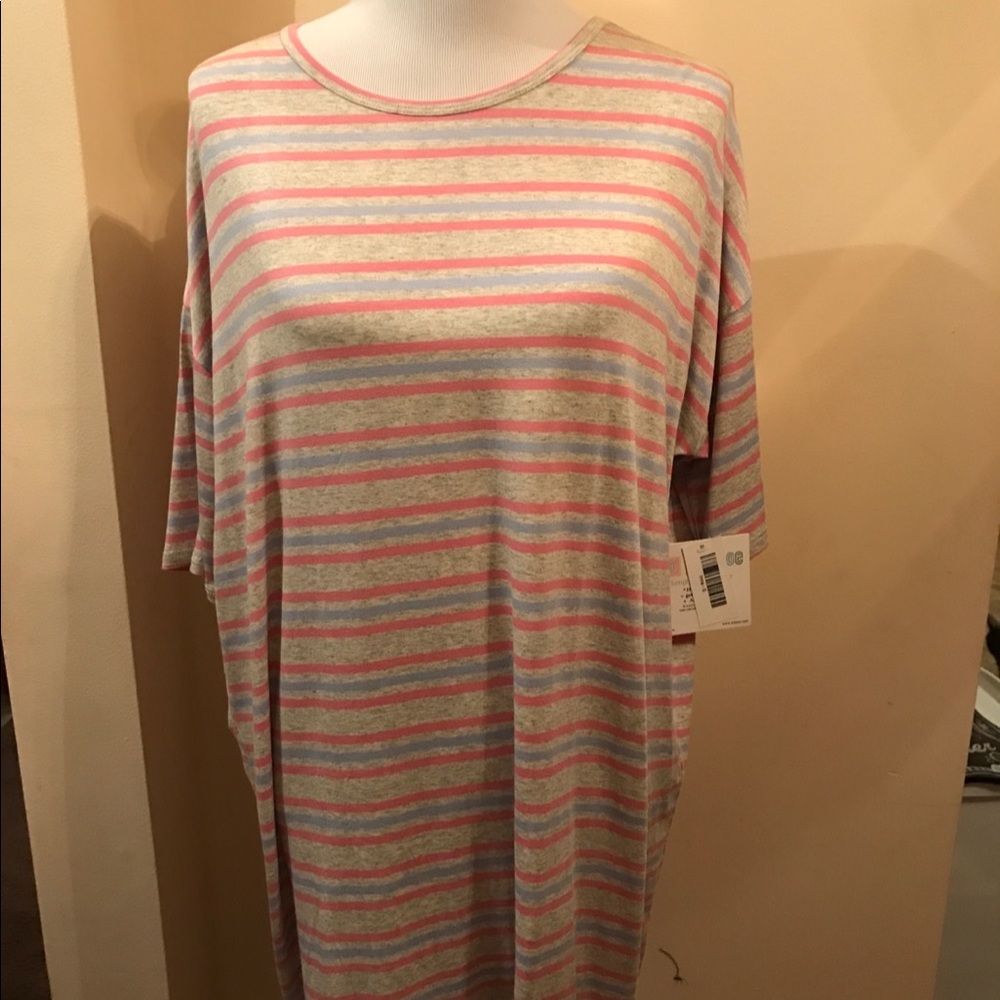 LuLaRoe Irma Tunic